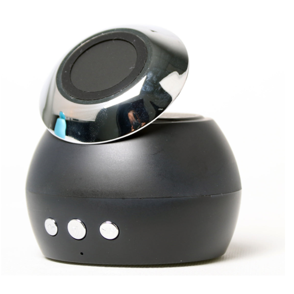 Mobile Magnet Holder And Speaker
